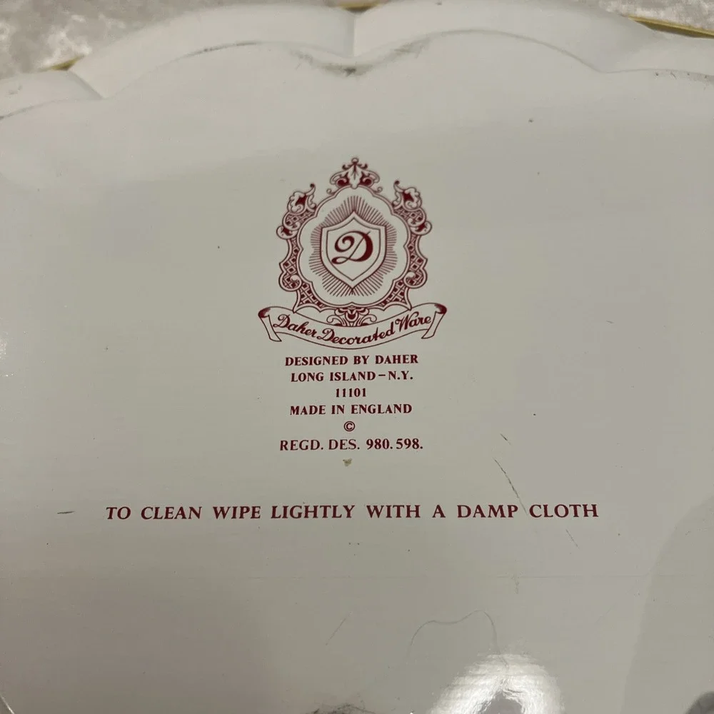 Daher Decorated Ware Tin Bowl Large Oval 13” Gold Floral Scenic 1971 England VTG